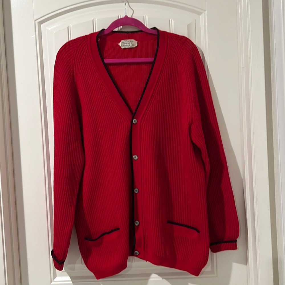 Vintage 100% Wool made in Italy Red with black trim Long sleeves cardigan XL
